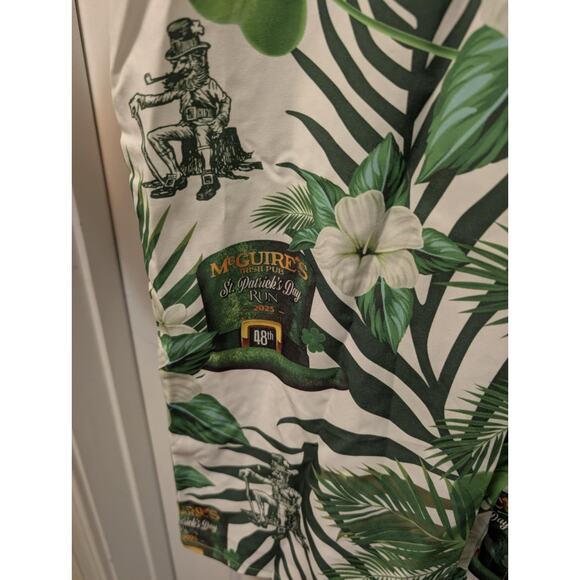 McGuire’s Irish Pub St. Patrick’s Day 2025 Run Shirt Unisex Medium Button Up - Picture 4 of 10